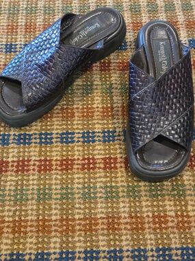 Kenneth Cole New York Made in Italy Chunky Brown Woven Open Slides Sandals Sz 5